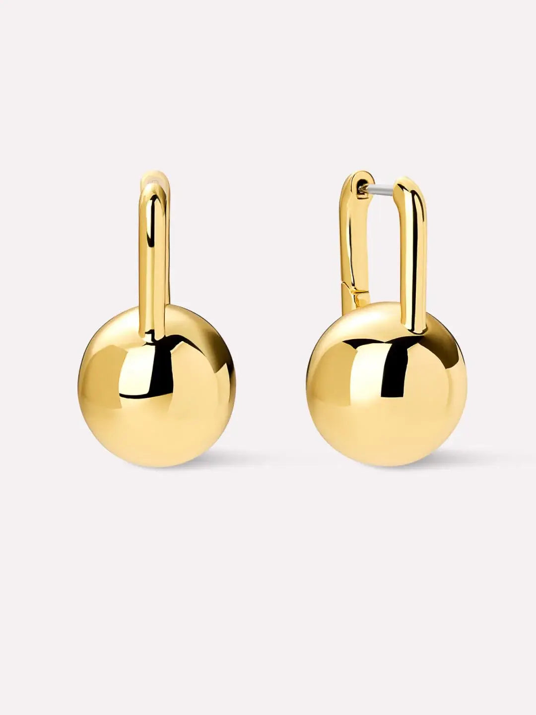 Striking Statement Earrings – Lightweight, Modern Design for Daytime and Evening Wear