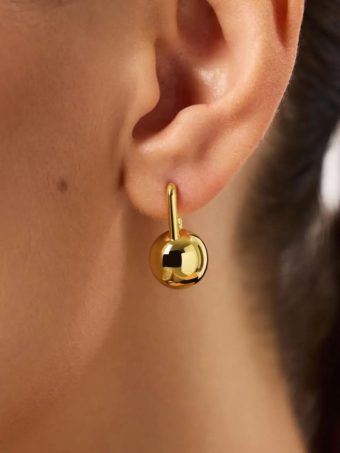 Striking Statement Earrings – Lightweight, Modern Design for Daytime and Evening Wear
